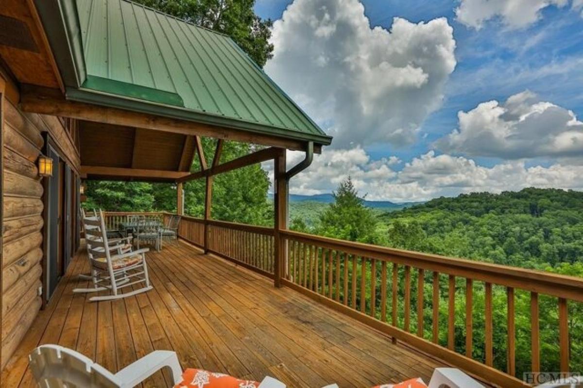 Picture of Home For Sale in Cullowhee, North Carolina, United States