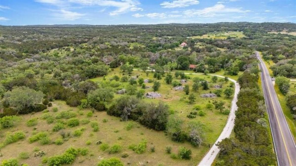 Picture of Residential Land For Sale in Spicewood, Texas, United States