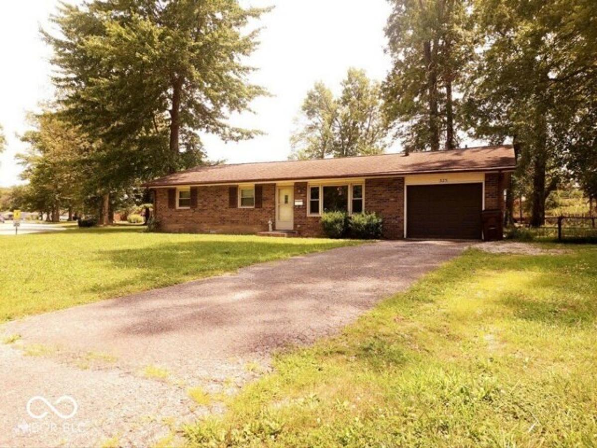 Picture of Home For Sale in North Vernon, Indiana, United States