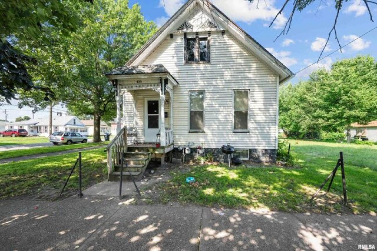 Picture of Home For Sale in Rock Island, Illinois, United States