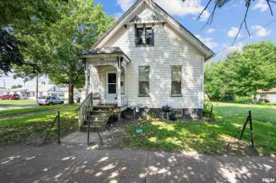 Home For Sale in Rock Island, Illinois