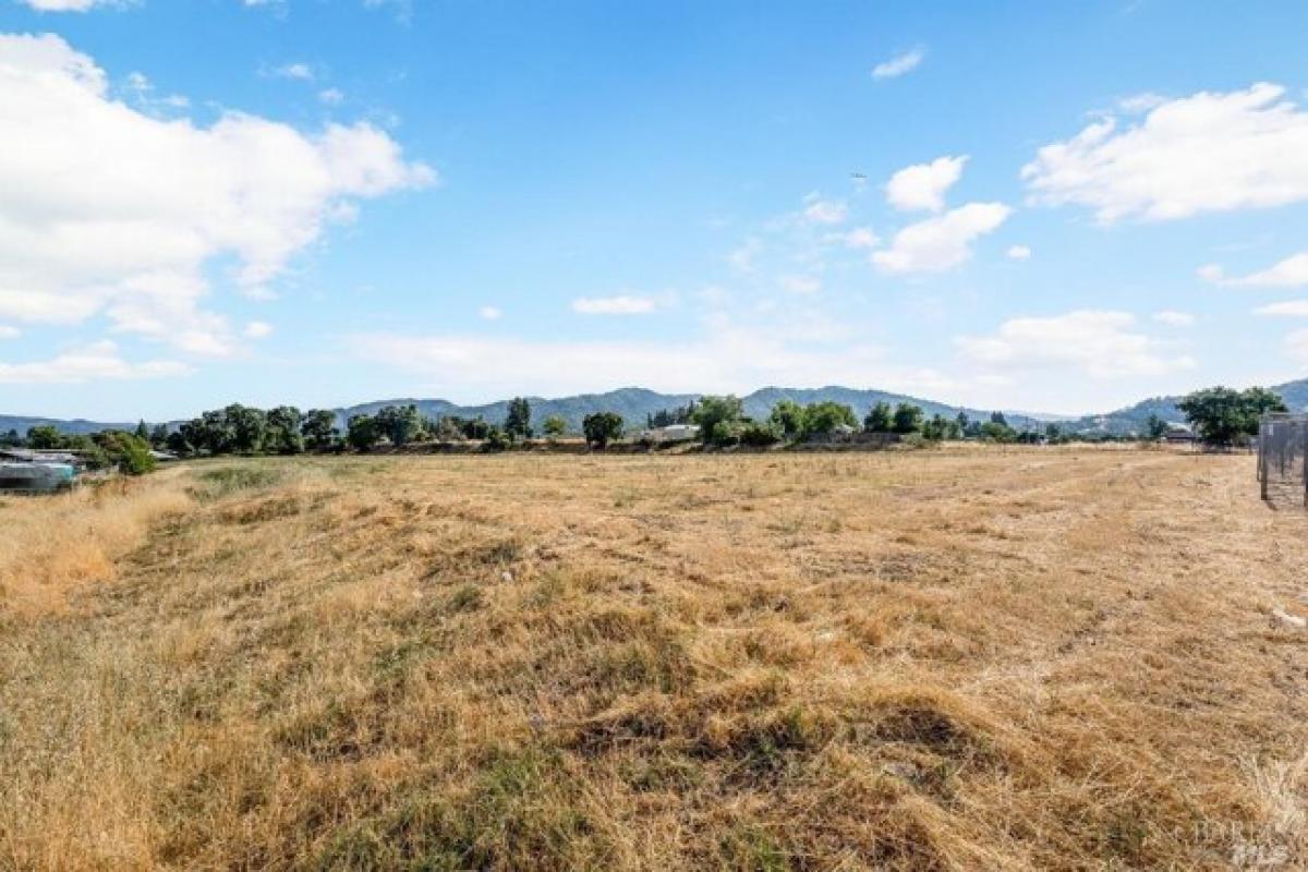 Picture of Residential Land For Sale in Ukiah, California, United States