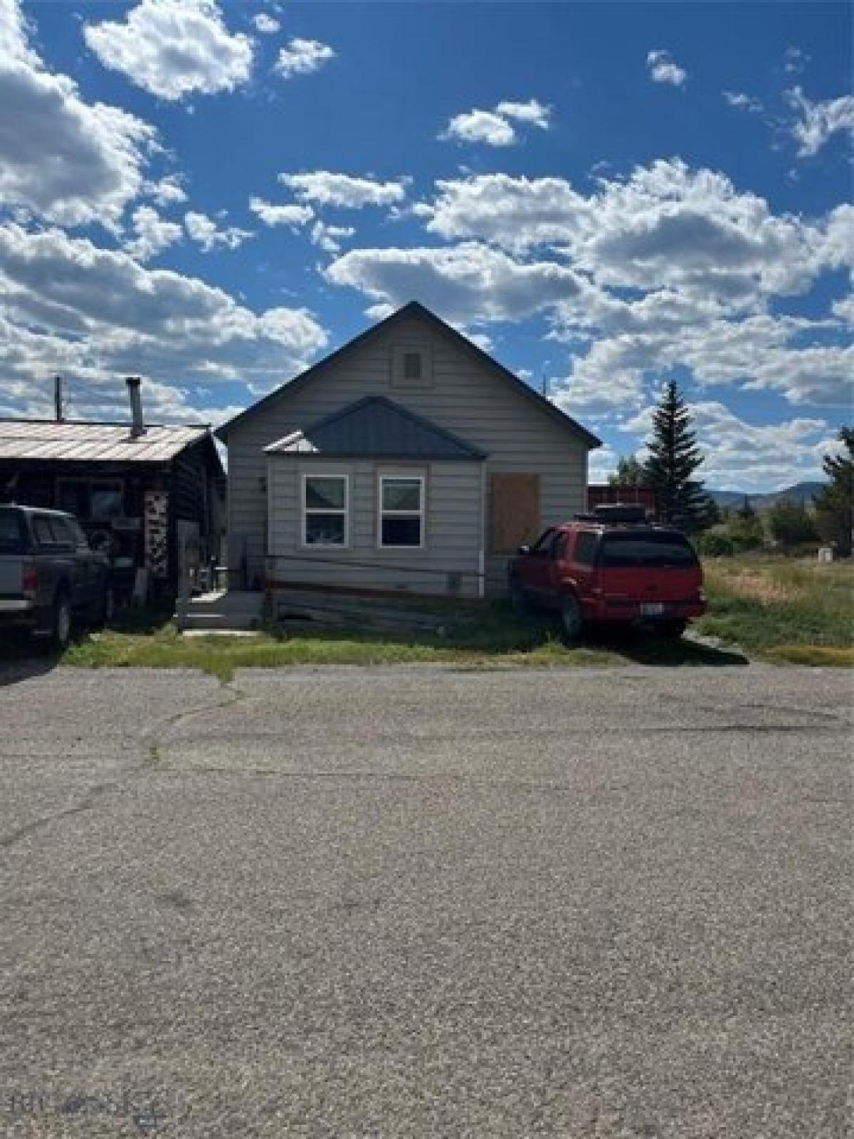 Picture of Home For Sale in Melrose, Montana, United States