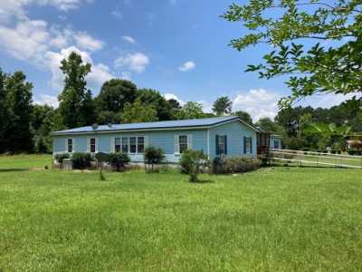 Home For Sale in Nicholls, Georgia