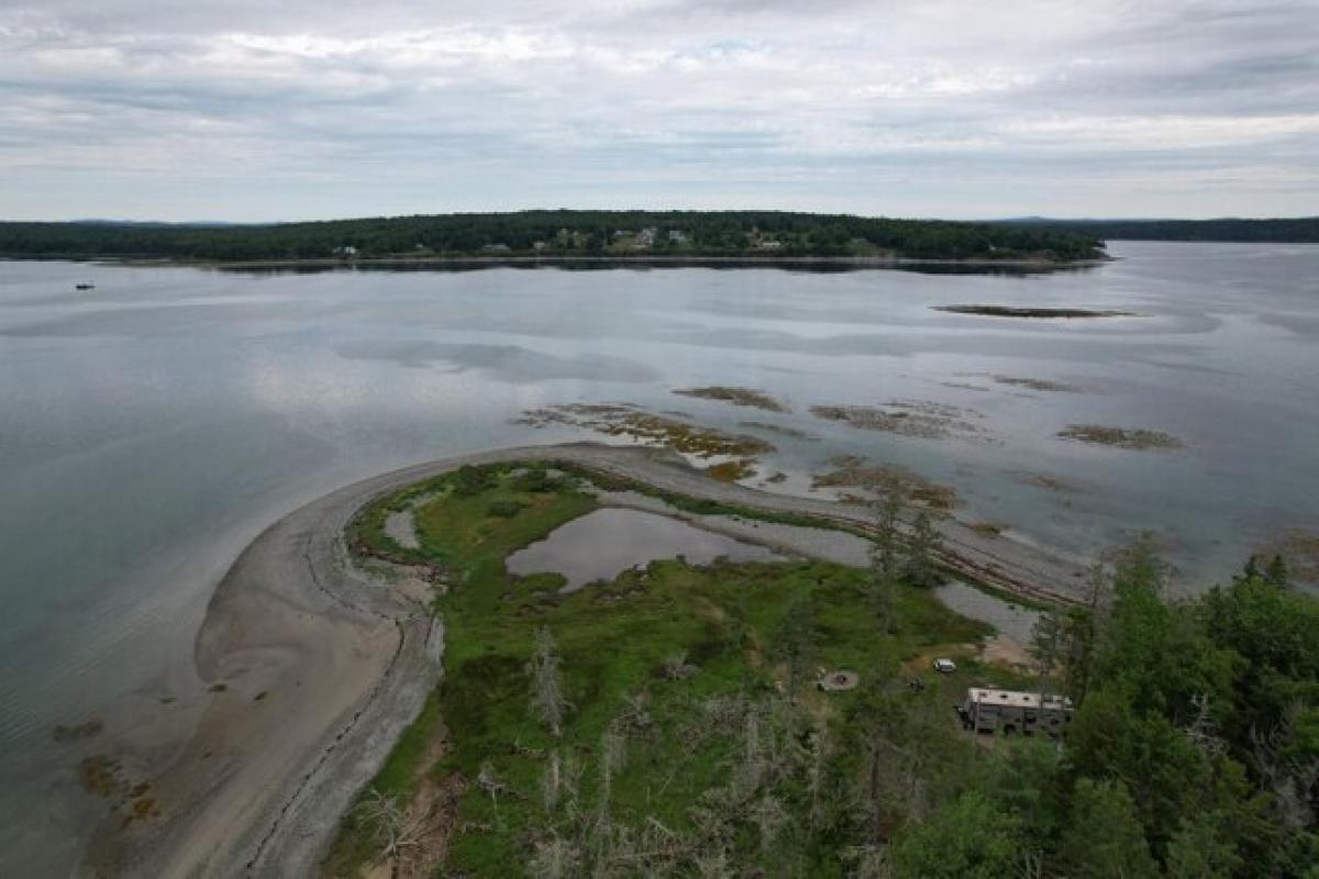 Picture of Residential Land For Sale in Lamoine, Maine, United States