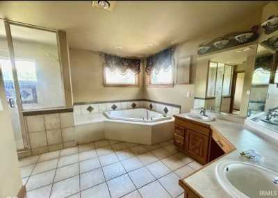 Home For Sale in Covington, Indiana