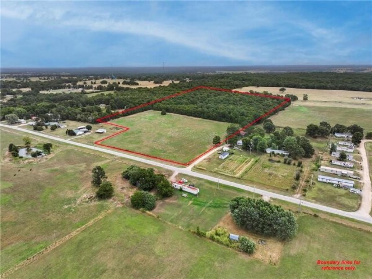 Picture of Residential Land For Sale in Colcord, Oklahoma, United States