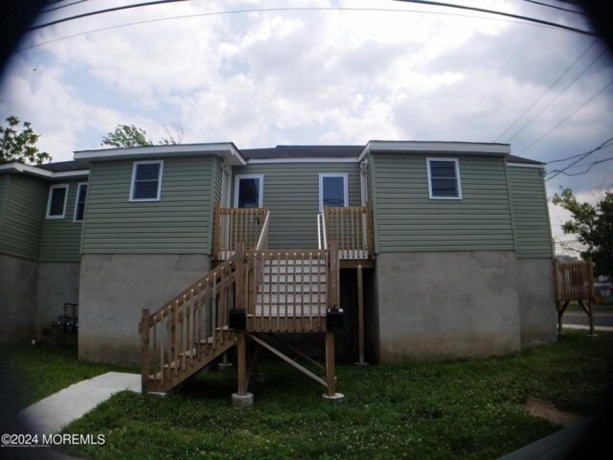 Picture of Home For Rent in Keansburg, New Jersey, United States