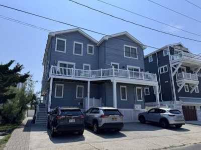 Home For Sale in Sea Isle City, New Jersey