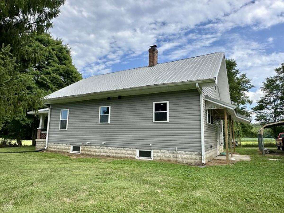 Picture of Home For Sale in Greencastle, Indiana, United States