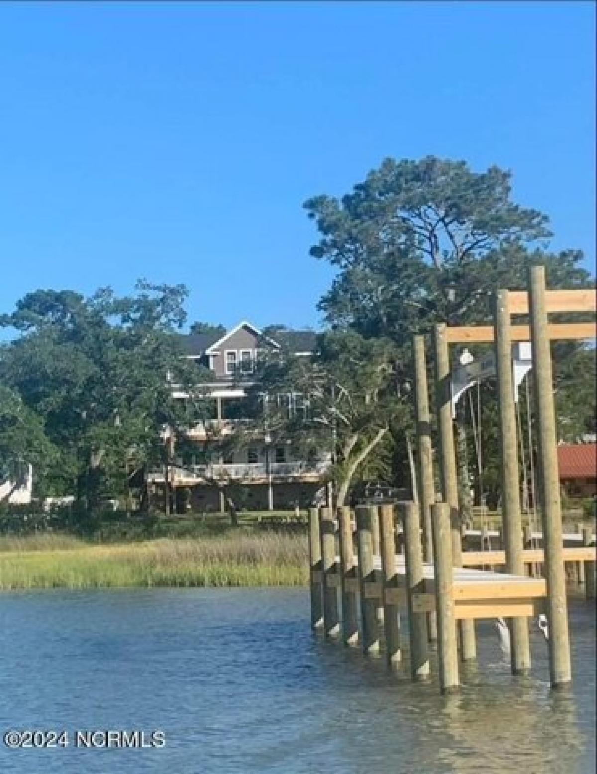 Picture of Home For Sale in Sneads Ferry, North Carolina, United States