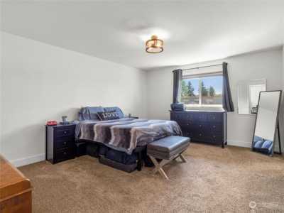 Home For Sale in Chehalis, Washington