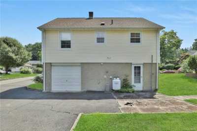 Home For Sale in Hawthorne, New York