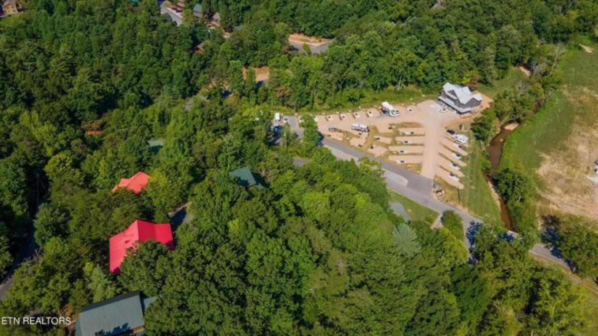 Picture of Residential Land For Sale in Pigeon Forge, Tennessee, United States