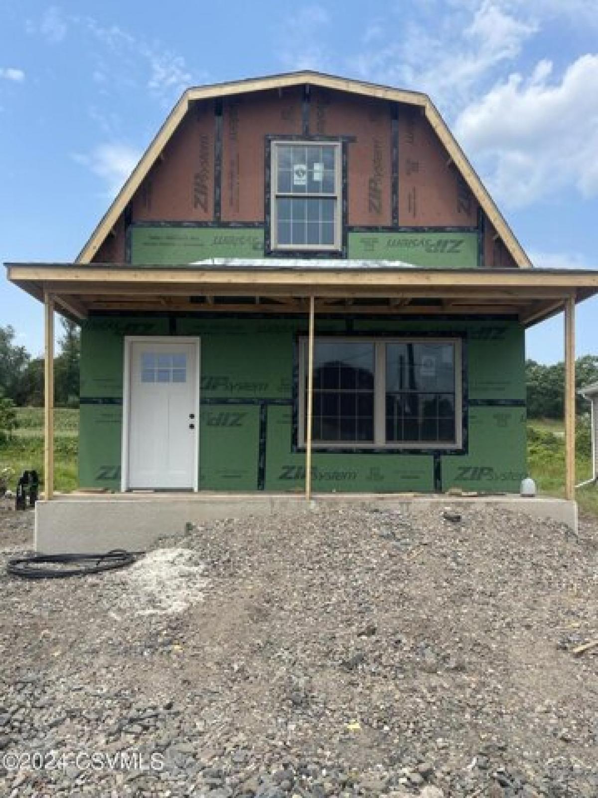 Picture of Home For Sale in Berwick, Pennsylvania, United States