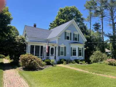 Home For Sale in Cotuit, Massachusetts