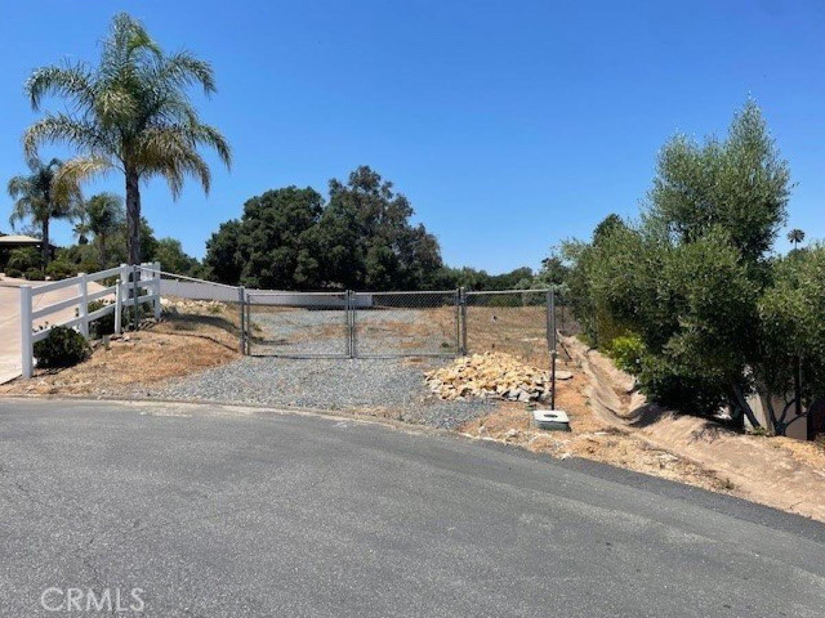 Picture of Residential Land For Sale in Fallbrook, California, United States