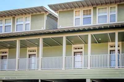 Home For Rent in Ocean Springs, Mississippi