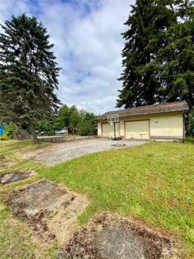 Residential Land For Sale in Raymond, Washington