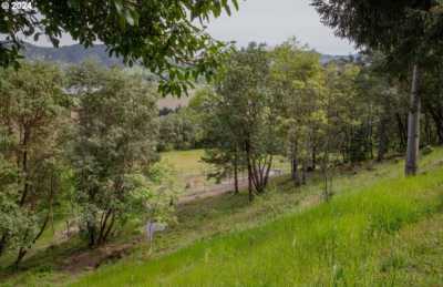 Residential Land For Sale in Myrtle Creek, Oregon