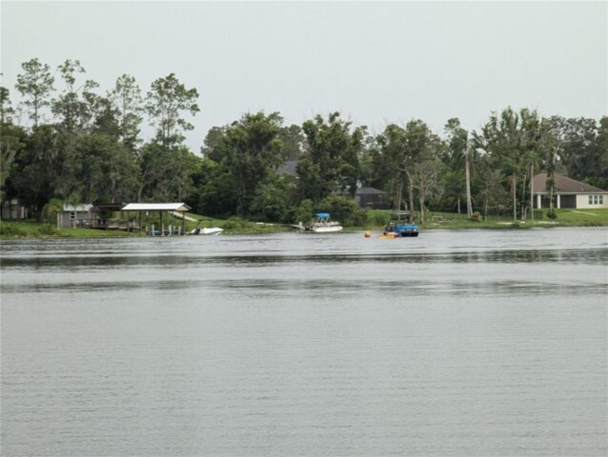 Picture of Residential Land For Sale in Lutz, Florida, United States