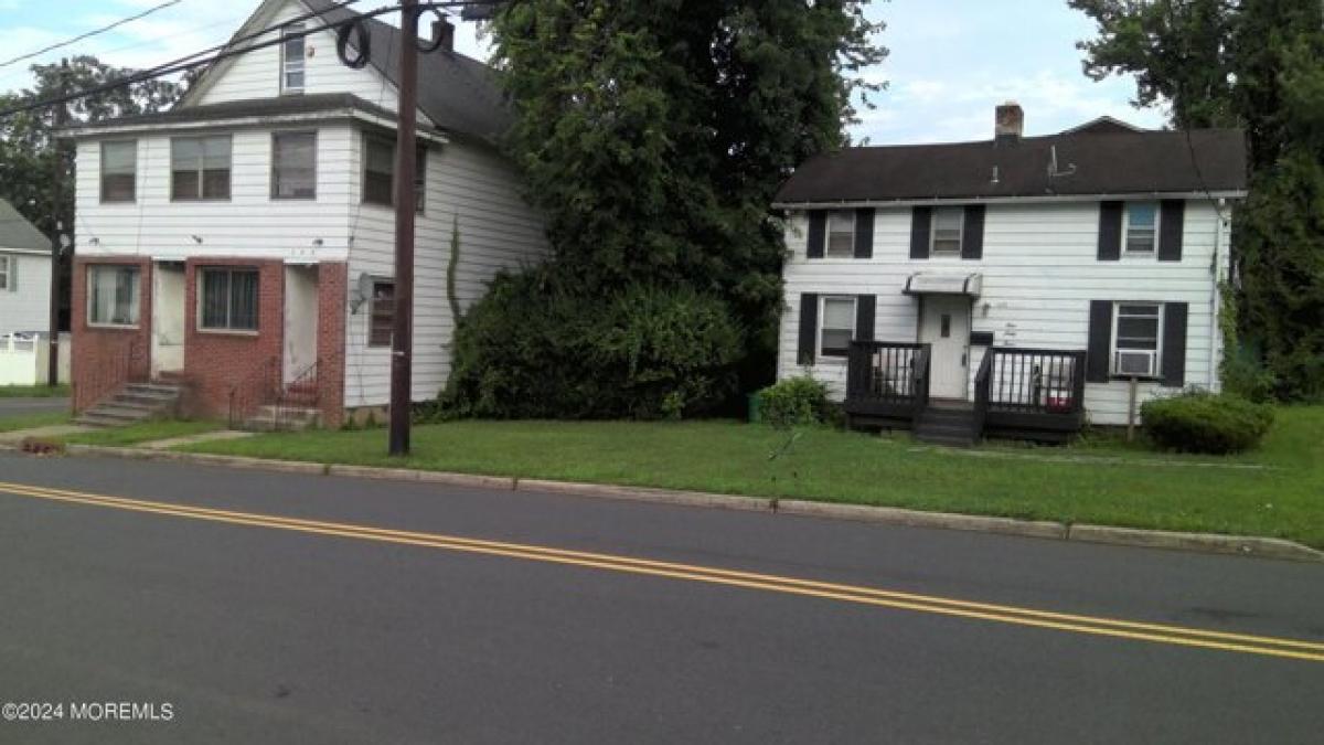 Picture of Home For Sale in Cliffwood, New Jersey, United States