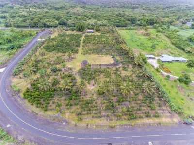 Home For Sale in Captain Cook, Hawaii