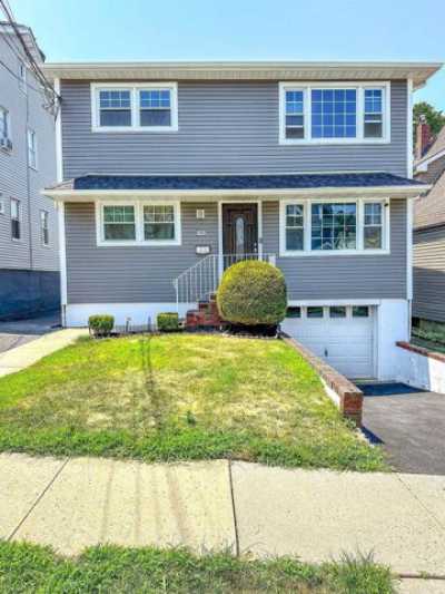 Home For Rent in North Arlington, New Jersey