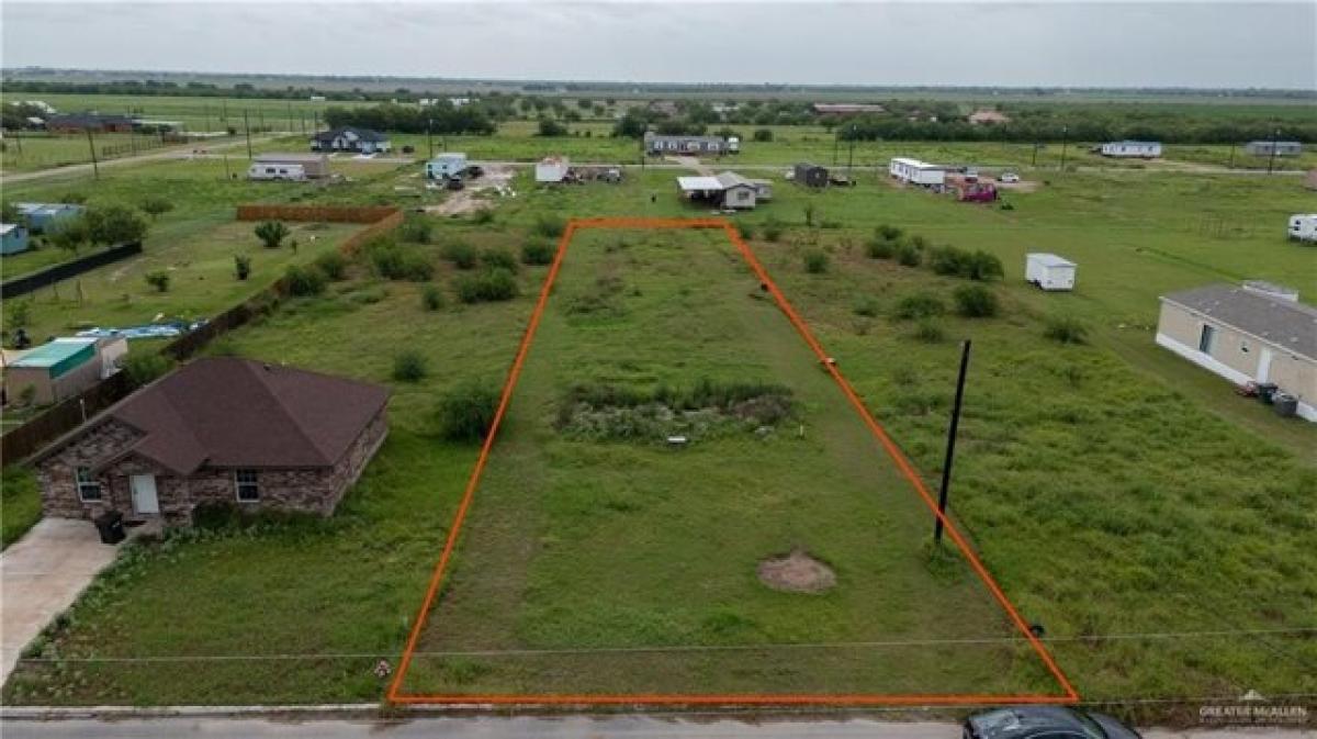 Picture of Residential Land For Sale in Donna, Texas, United States