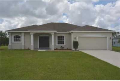 Home For Sale in Lake Hamilton, Florida