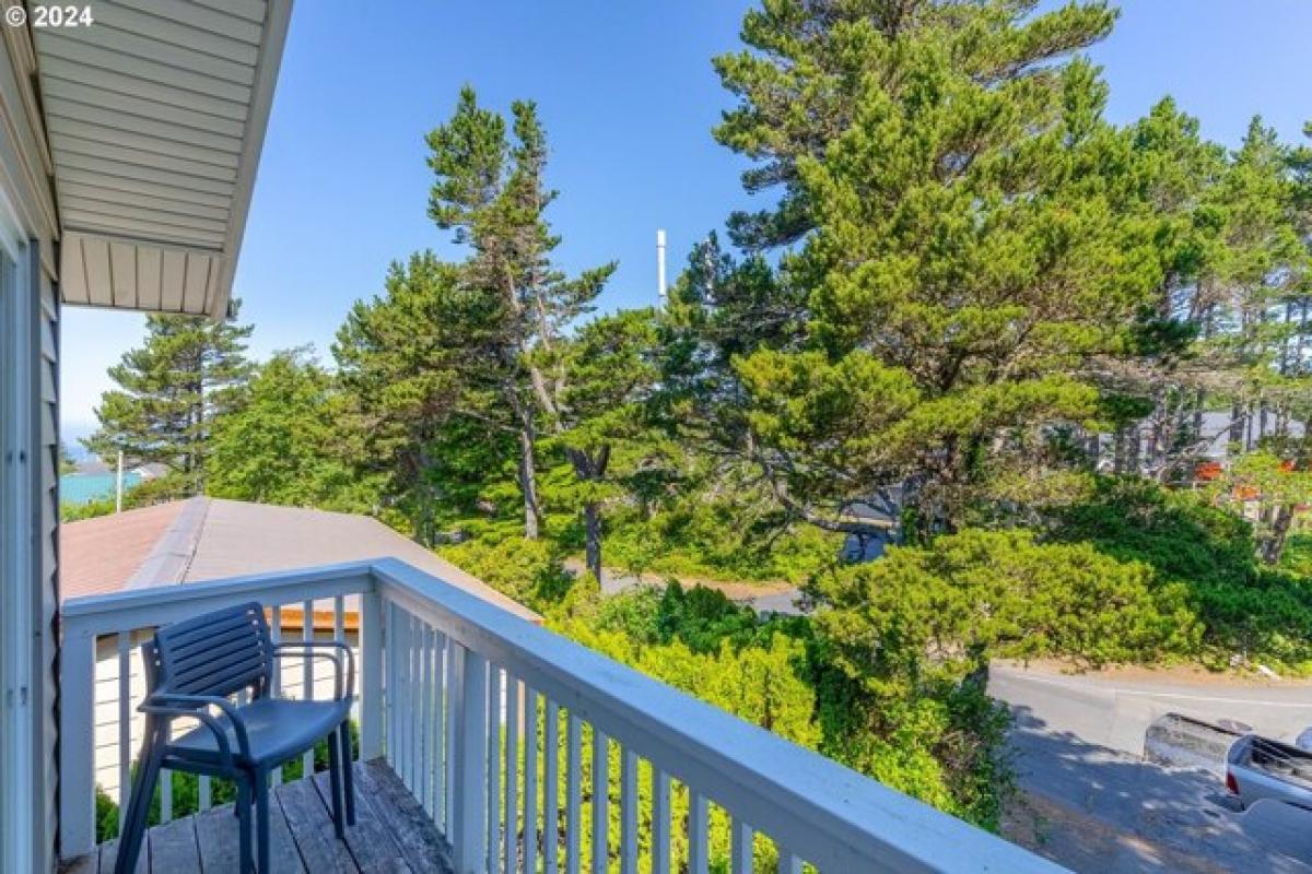 Picture of Home For Sale in Gleneden Beach, Oregon, United States