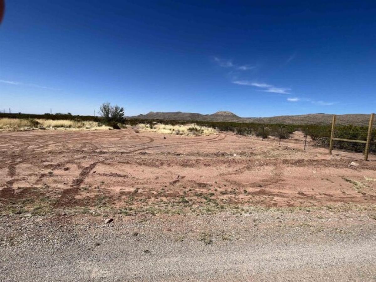 Picture of Residential Land For Sale in La Luz, New Mexico, United States