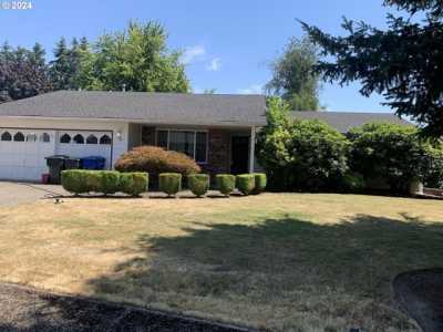 Home For Sale in Keizer, Oregon