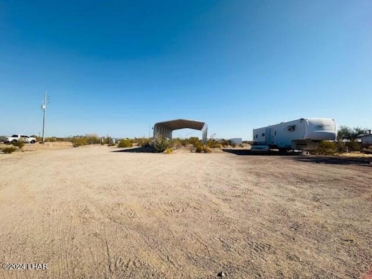 Picture of Residential Land For Sale in Bouse, Arizona, United States