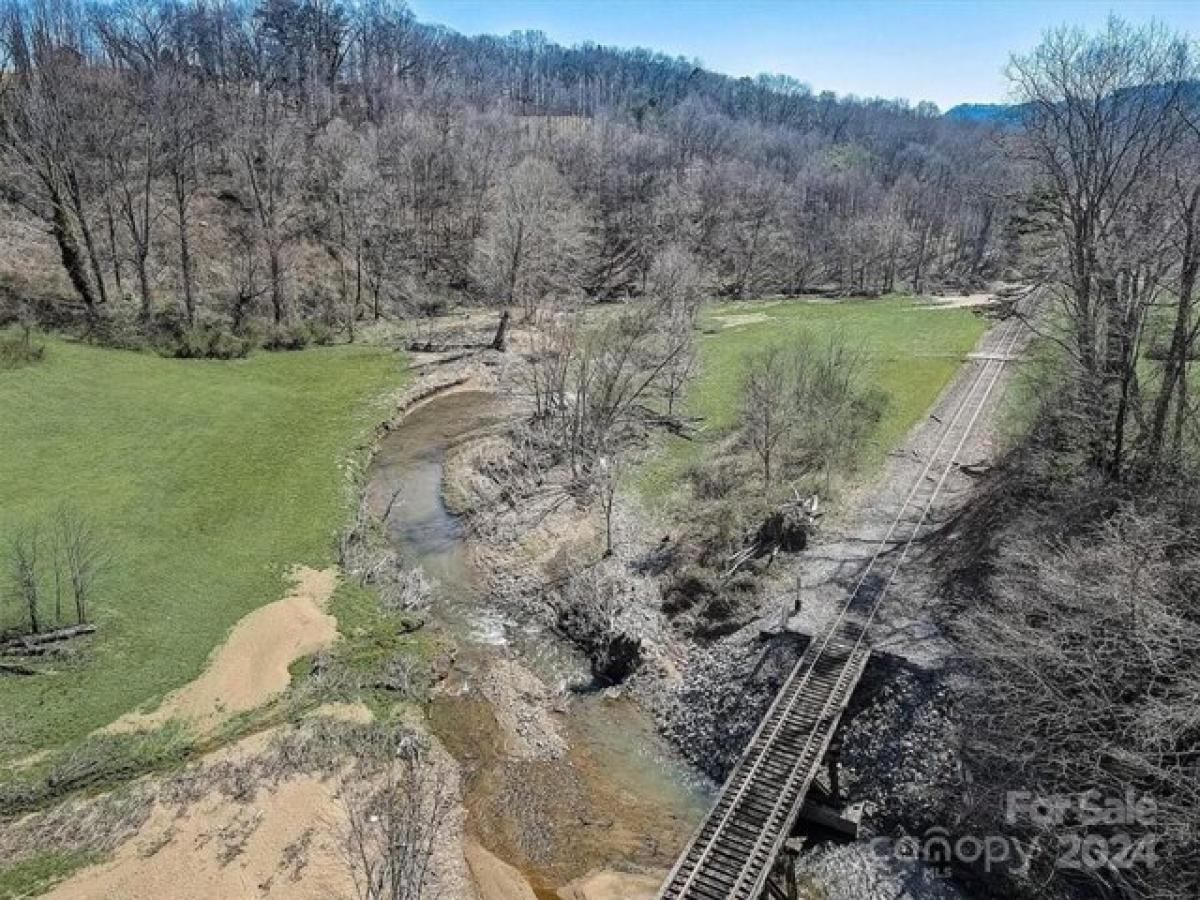 Picture of Residential Land For Sale in Candler, North Carolina, United States