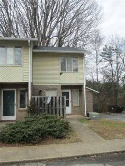 Home For Rent in Pendleton, South Carolina