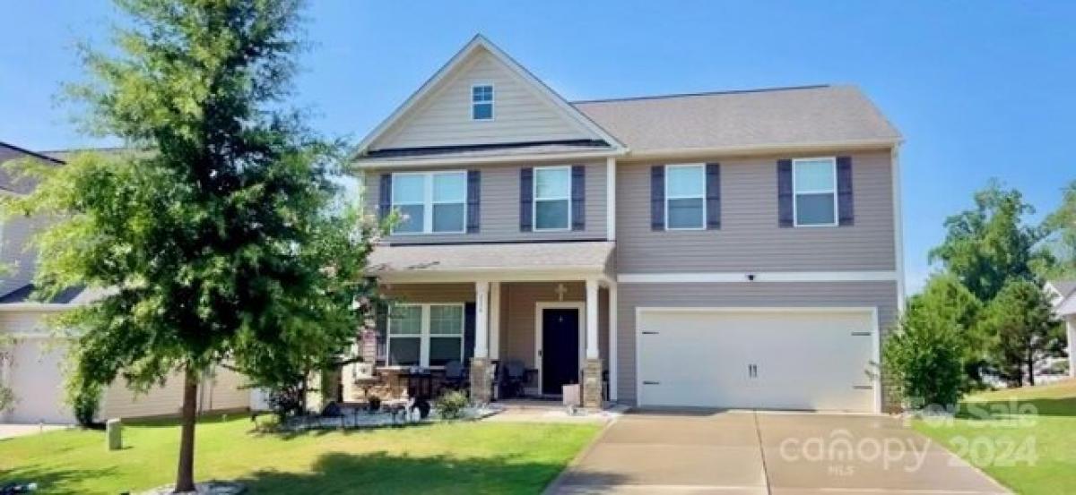 Picture of Home For Sale in Mount Holly, North Carolina, United States