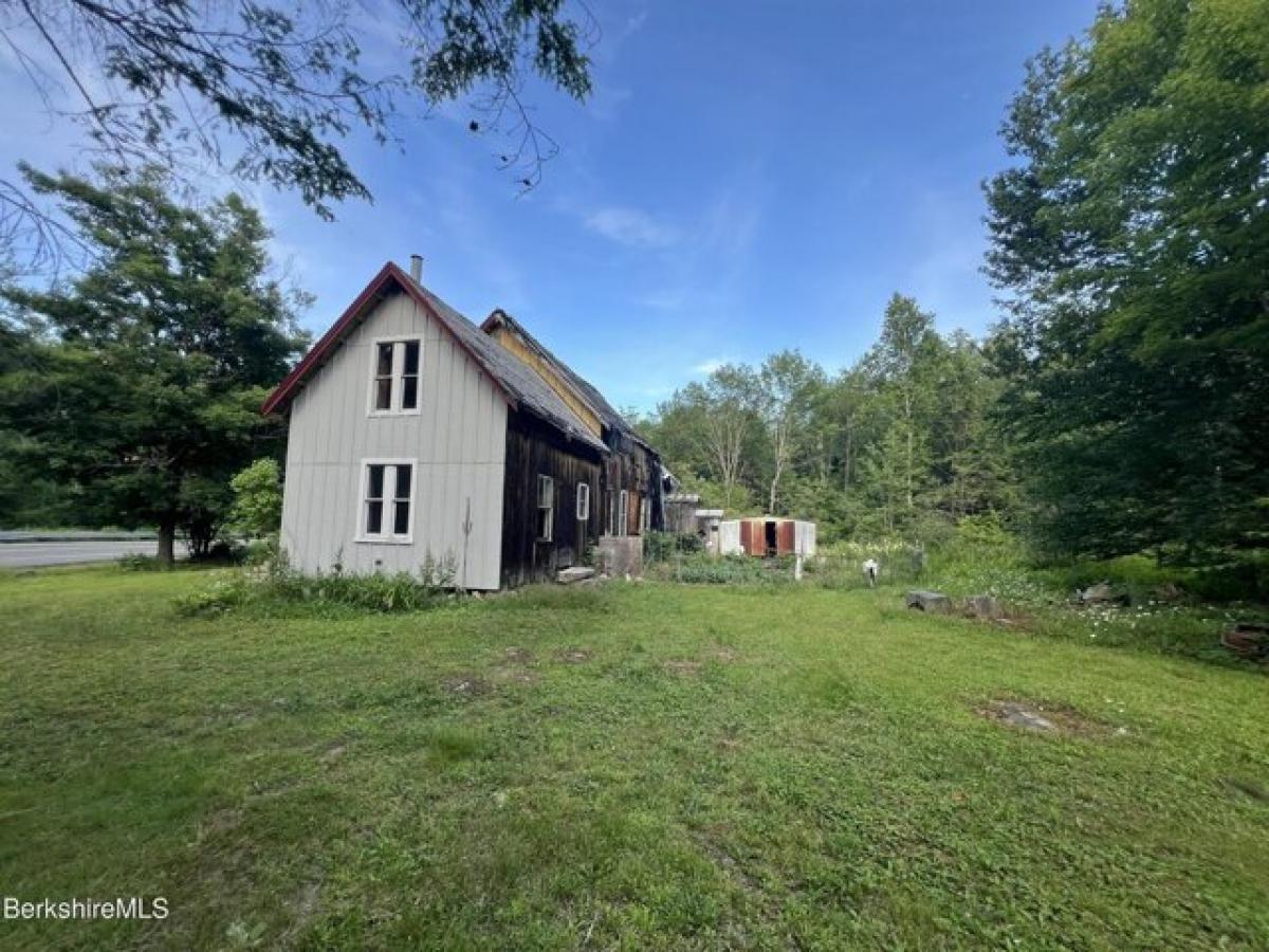 Picture of Home For Sale in Becket, Massachusetts, United States