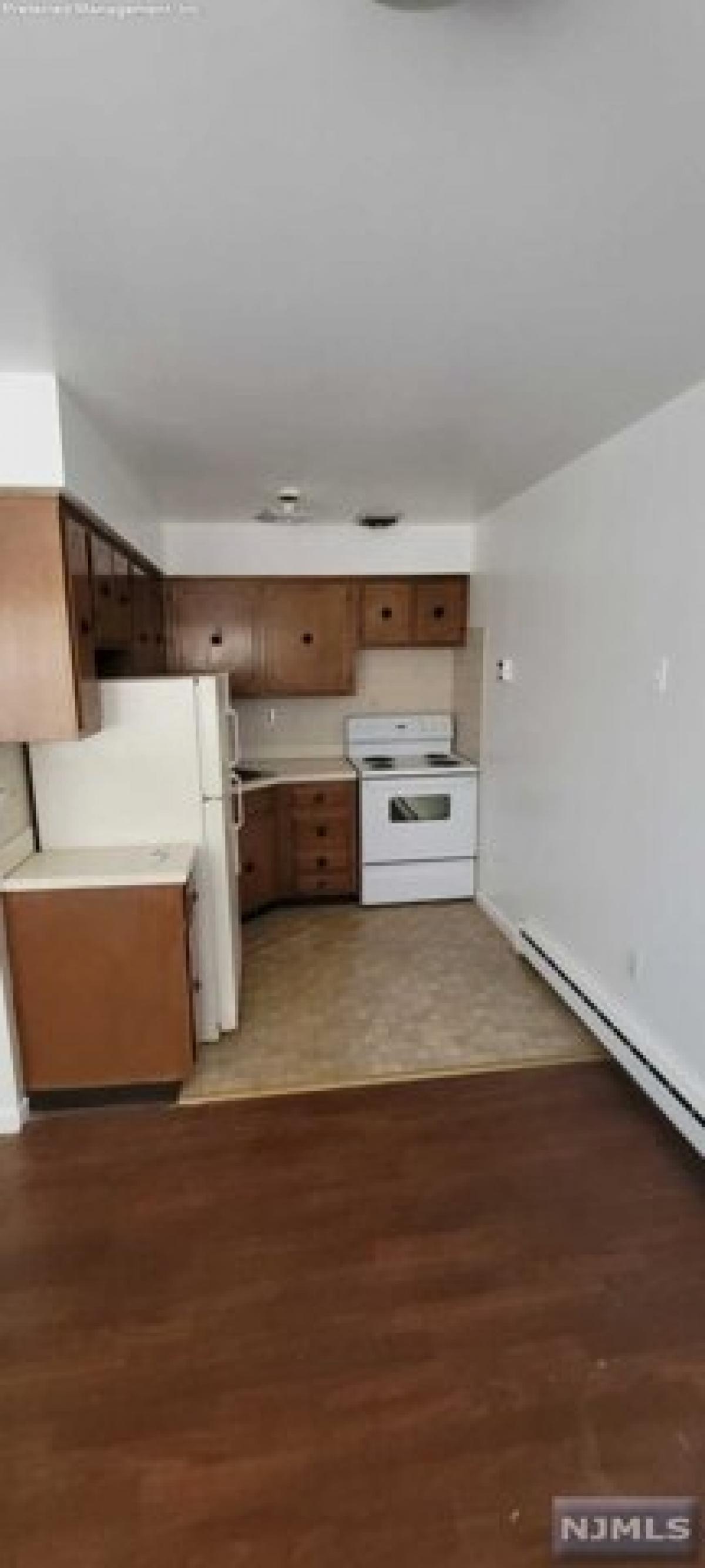 Picture of Apartment For Rent in Garfield, New Jersey, United States