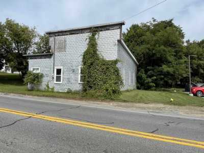 Home For Sale in Winthrop, New York