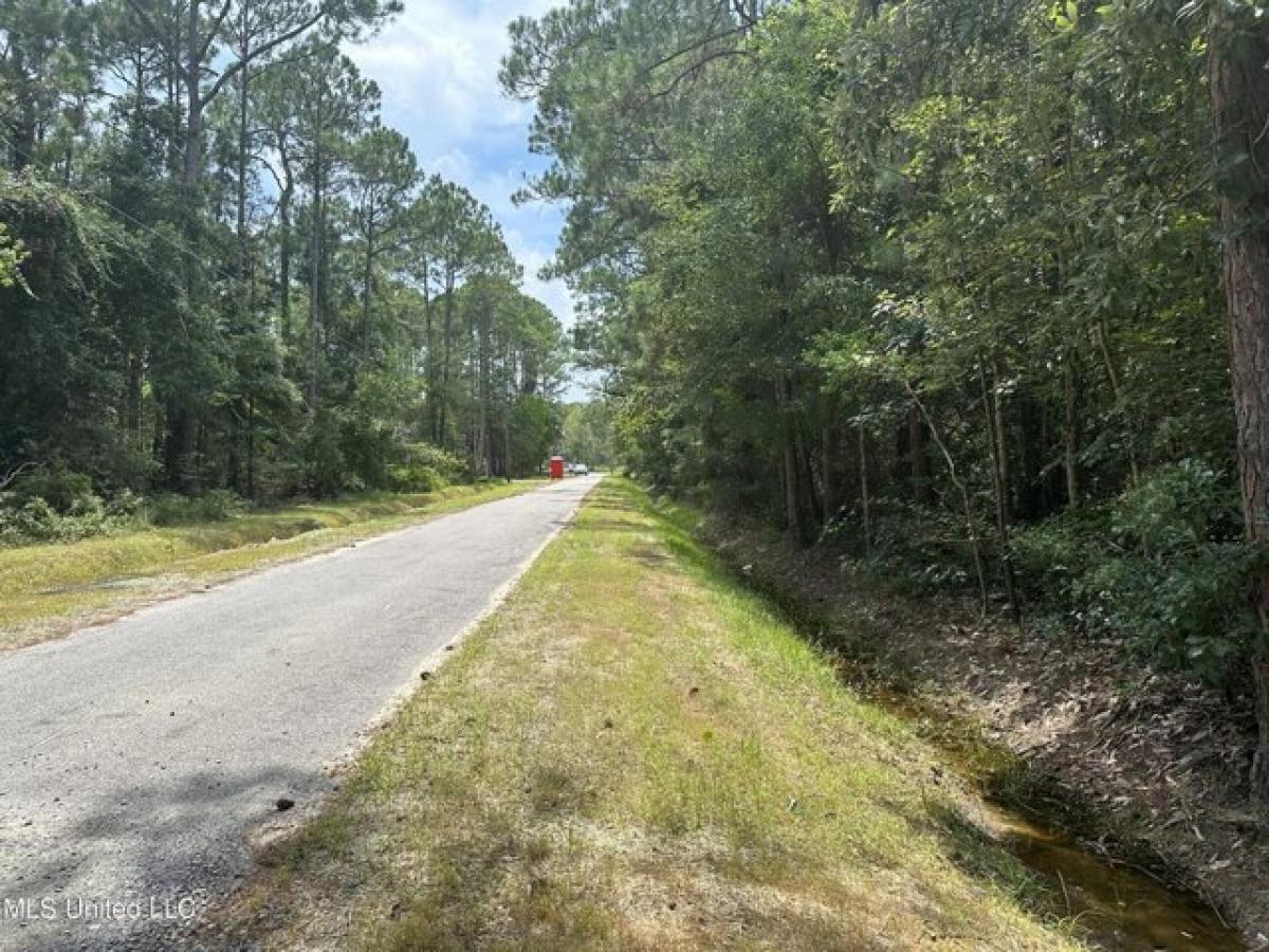 Picture of Residential Land For Sale in Waveland, Mississippi, United States