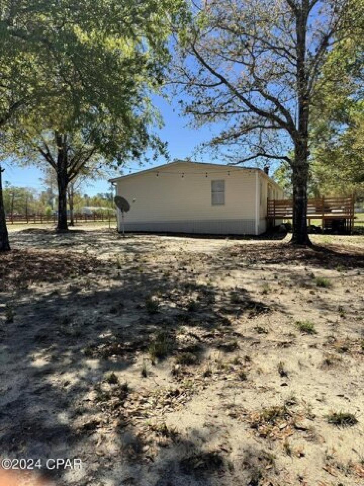 Picture of Home For Sale in Fountain, Florida, United States