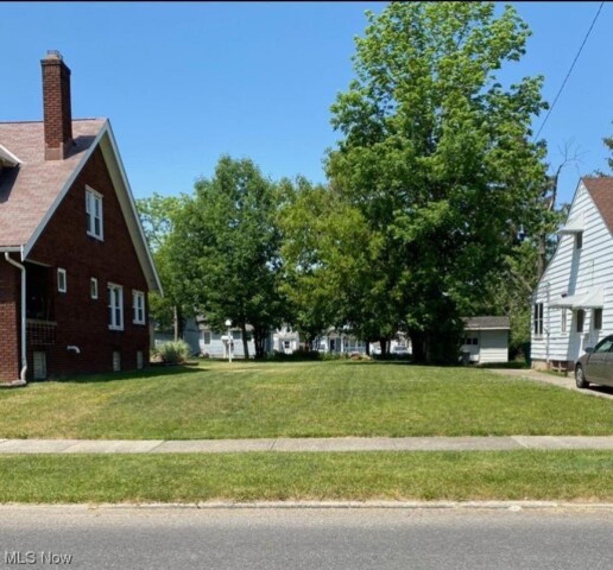 Picture of Home For Sale in Maple Heights, Ohio, United States