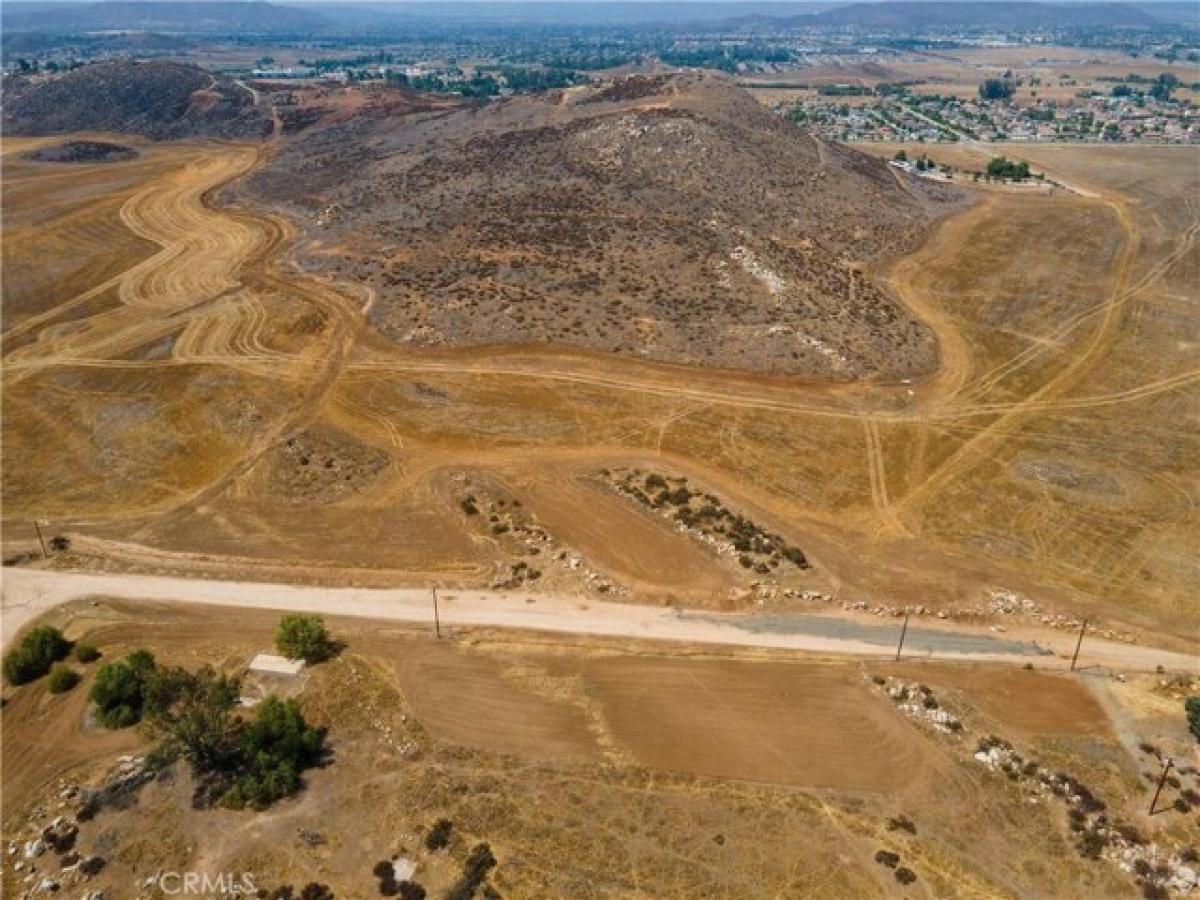 Picture of Residential Land For Sale in Menifee, California, United States