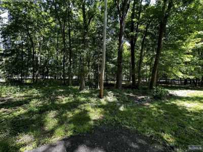 Residential Land For Sale in Franklin Lakes, New Jersey