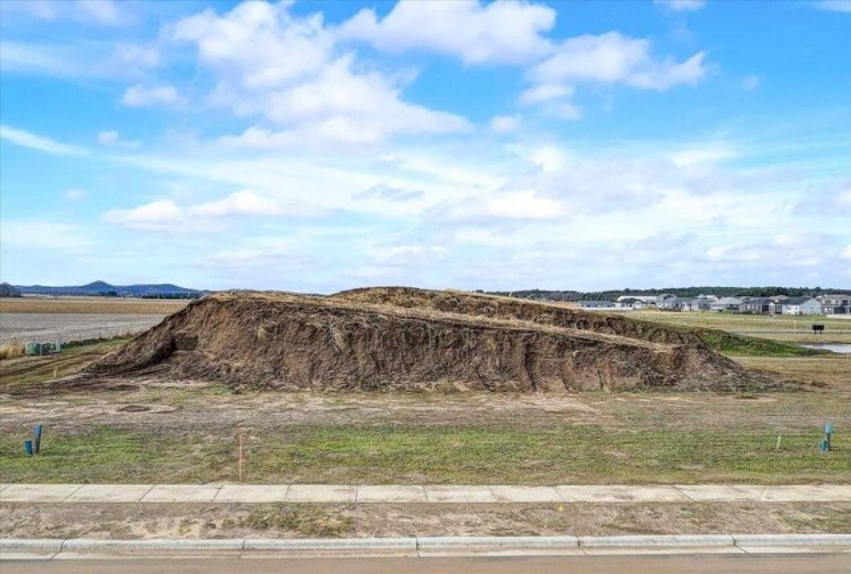 Picture of Residential Land For Sale in Sauk City, Wisconsin, United States