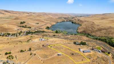 Residential Land For Sale in Selah, Washington