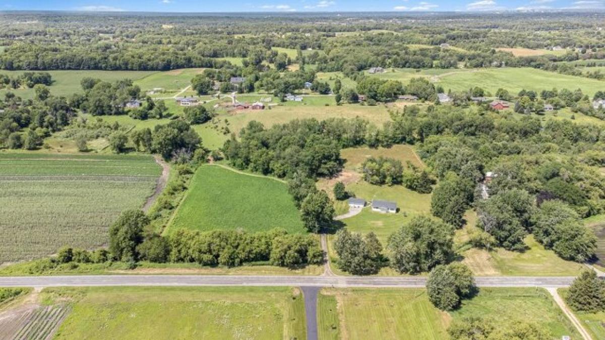 Picture of Residential Land For Sale in Byron Center, Michigan, United States