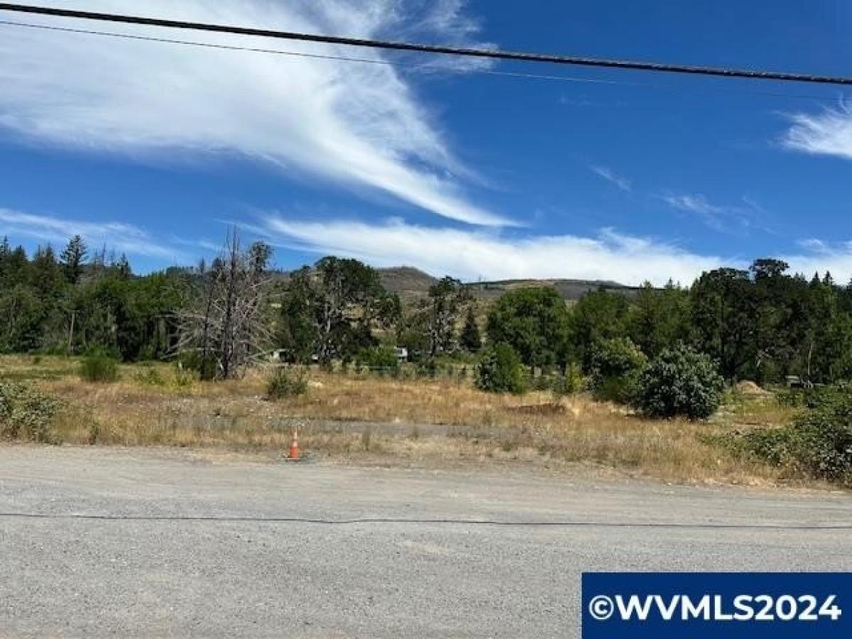 Picture of Residential Land For Sale in Gates, Oregon, United States