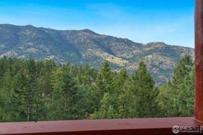 Home For Sale in Lyons, Colorado